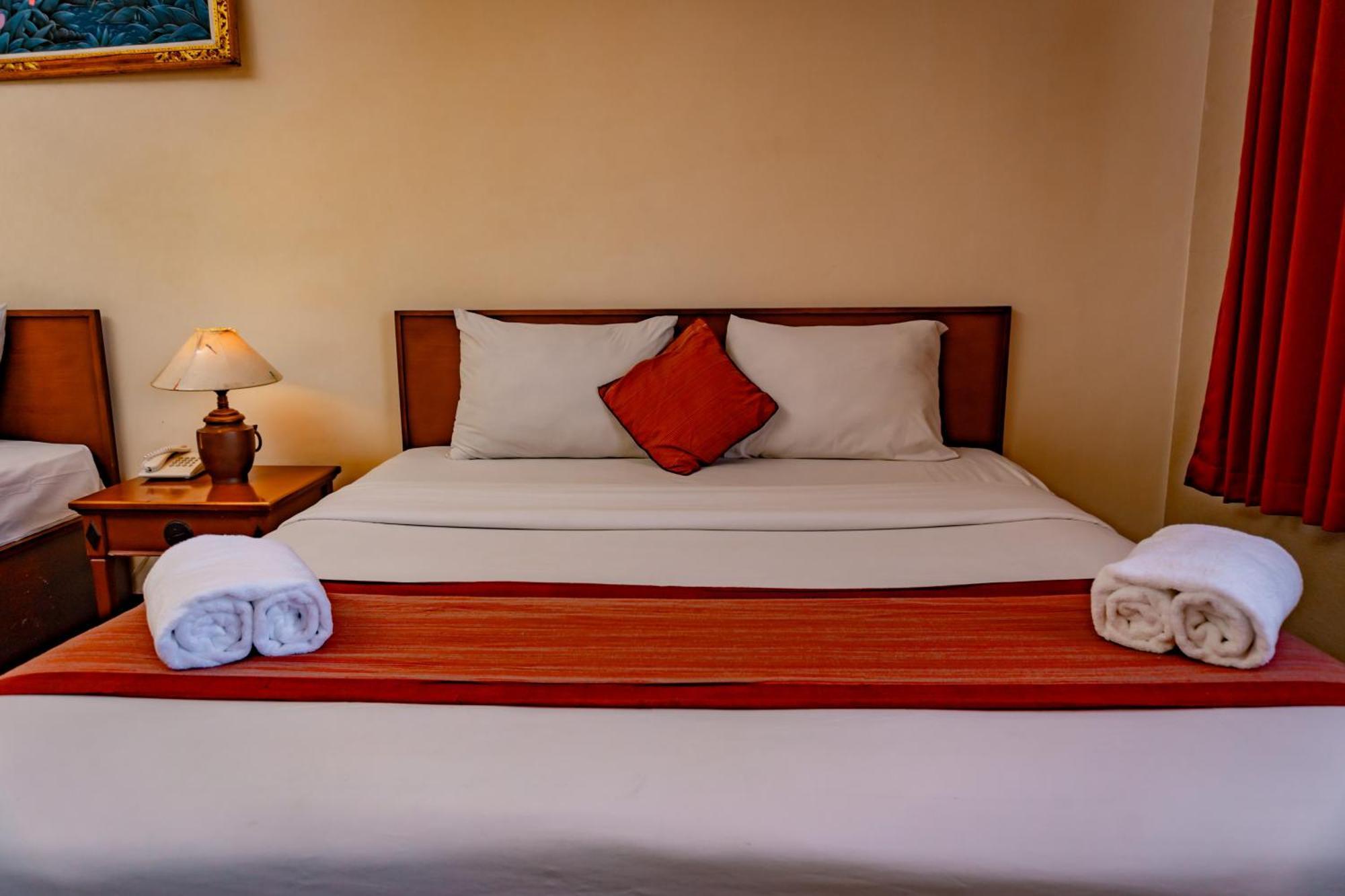 קוטה לומבוק Hotel Puri Dibia Kuta מראה חיצוני תמונה